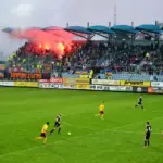 Kan jeg trygt tage børn med til en Sparta Prag-kamp — og hvilke legeting er tilladte?